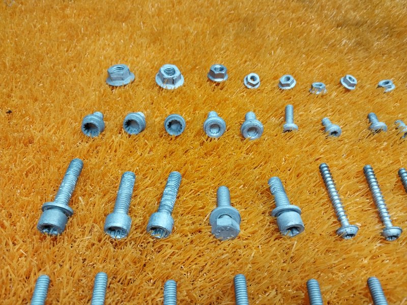 Болты и гайки ДВС, 750 рублей, Красноярск