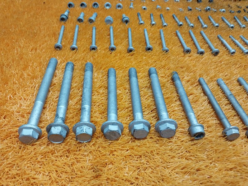 Болты и гайки ДВС, 750 рублей, Красноярск