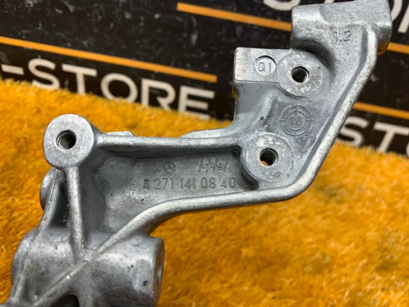 кронштейн, 300 рублей, Красноярск