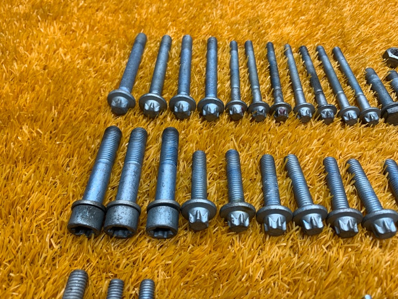 Болты и гайки ДВС, 930 рублей, Красноярск