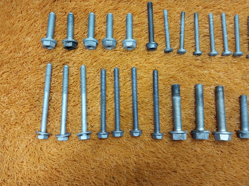 Болты и гайки ДВС, 570 рублей, Красноярск