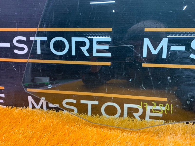 Стекло боковое, 1500 рублей, Красноярск