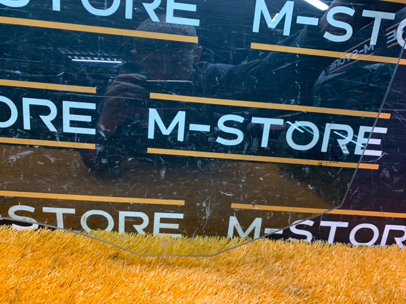 Стекло боковое, 1500 рублей, Красноярск