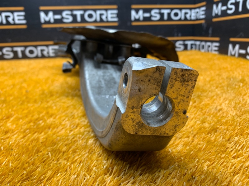 кулак поворотный, 1500 рублей, Красноярск