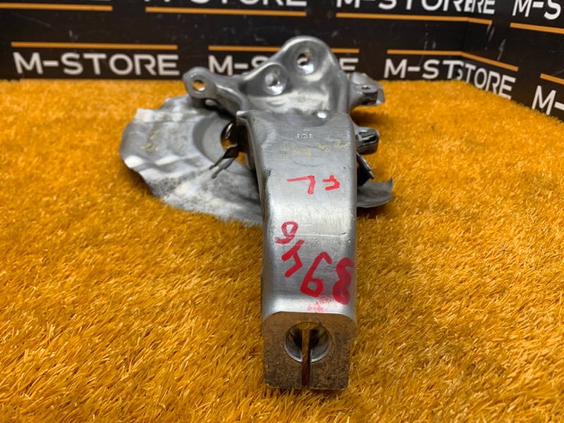 кулак поворотный, 1300 рублей, Красноярск