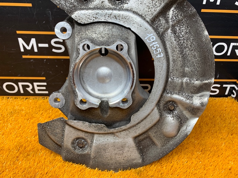 кулак поворотный, 1300 рублей, Красноярск