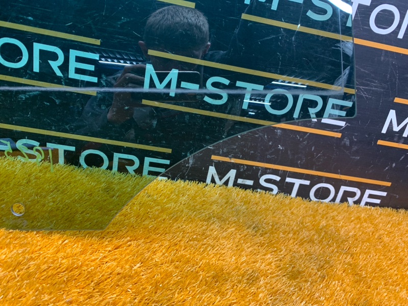 Стекло боковое, 1300 рублей, Красноярск