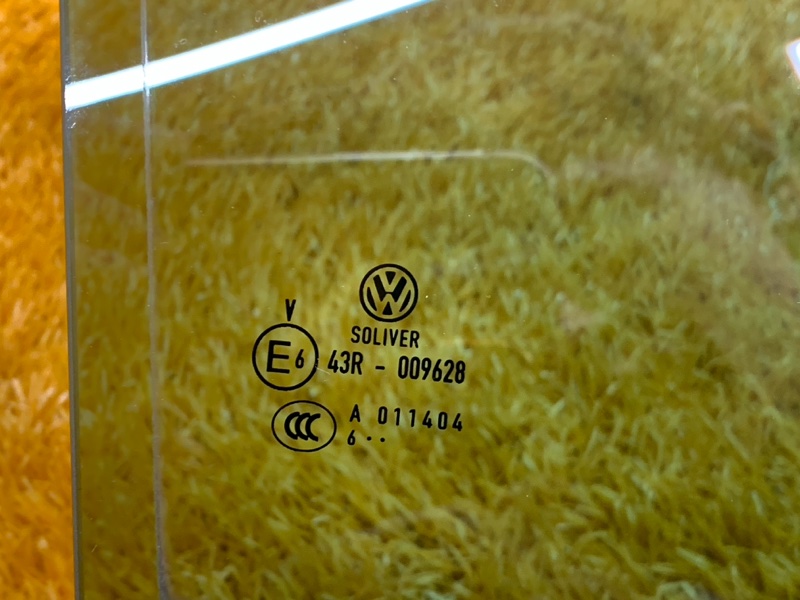 Стекло боковое, 1300 рублей, Красноярск