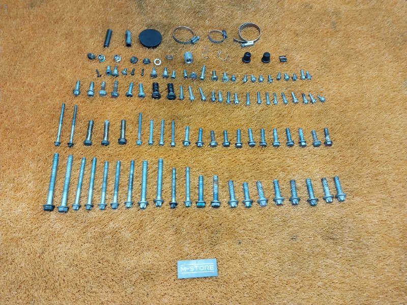 Болты и гайки ДВС, 930 рублей, Красноярск