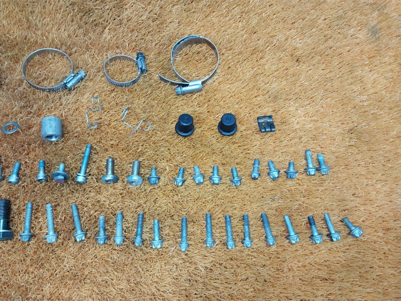 Болты и гайки ДВС, 930 рублей, Красноярск