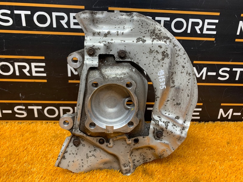 кулак поворотный, 1000 рублей, Красноярск