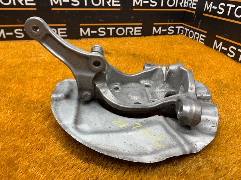 кулак поворотный, 1000 рублей, Красноярск