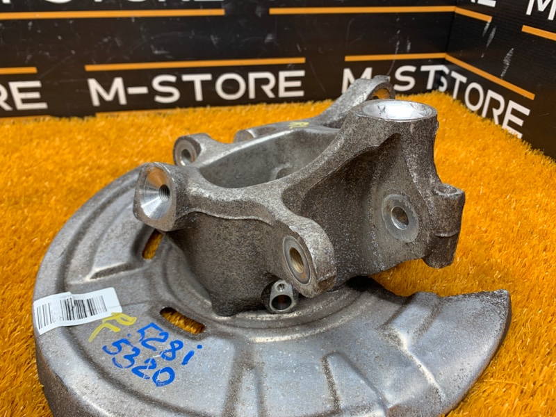 кулак поворотный, 1000 рублей, Красноярск