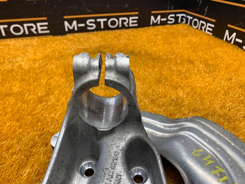 кулак поворотный, 5000 рублей, Красноярск