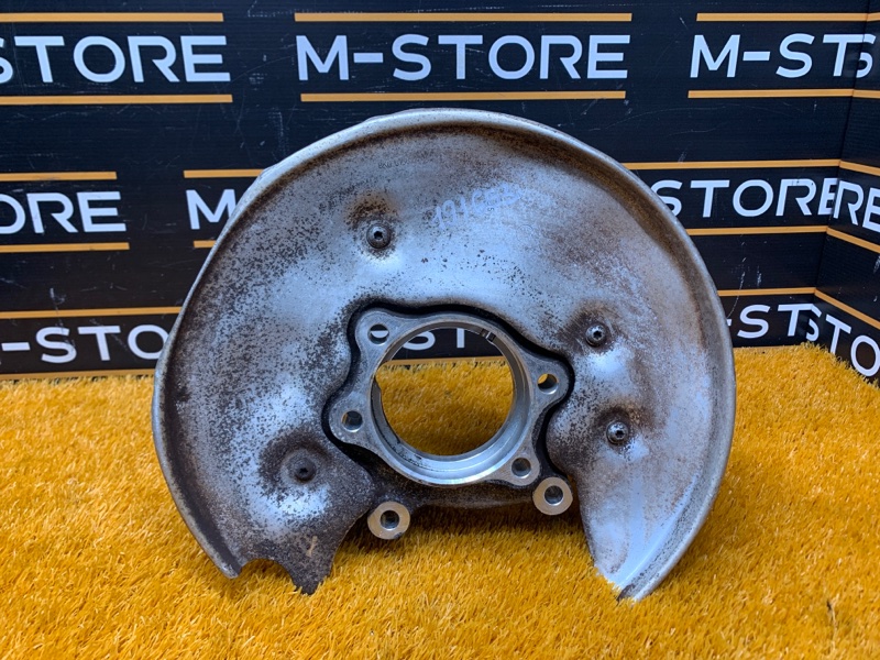 кулак поворотный, 1400 рублей, Красноярск