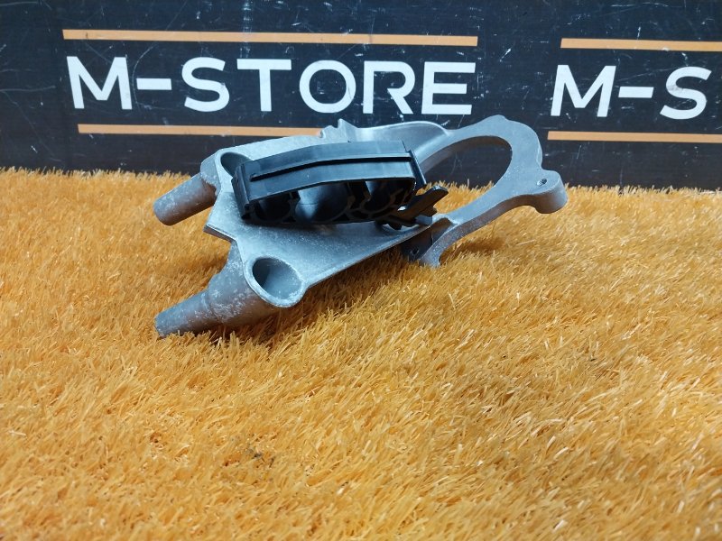 кронштейн насоса продувки катализатора, 340 рублей, Красноярск