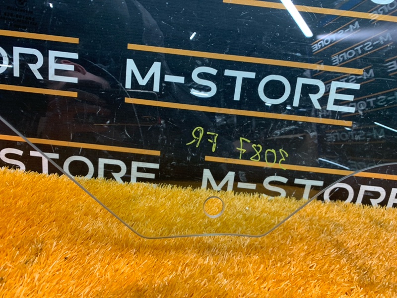 Стекло боковое, 850 рублей, Красноярск