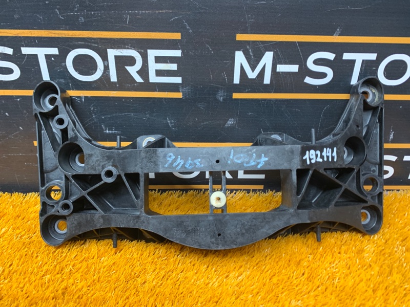 Кронштейн КПП, 2000 рублей, Красноярск