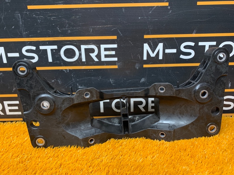 Кронштейн КПП, 2000 рублей, Красноярск