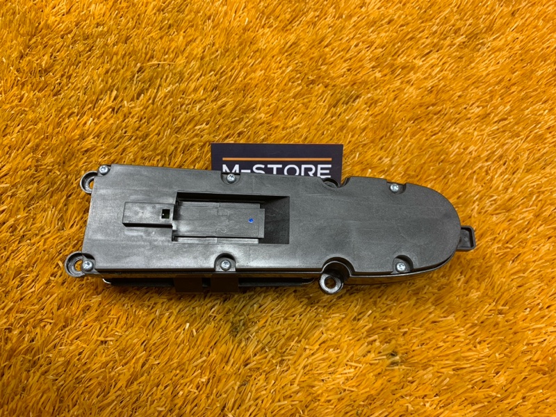 Блок управления стеклоподъемниками, 2000 рублей, Красноярск