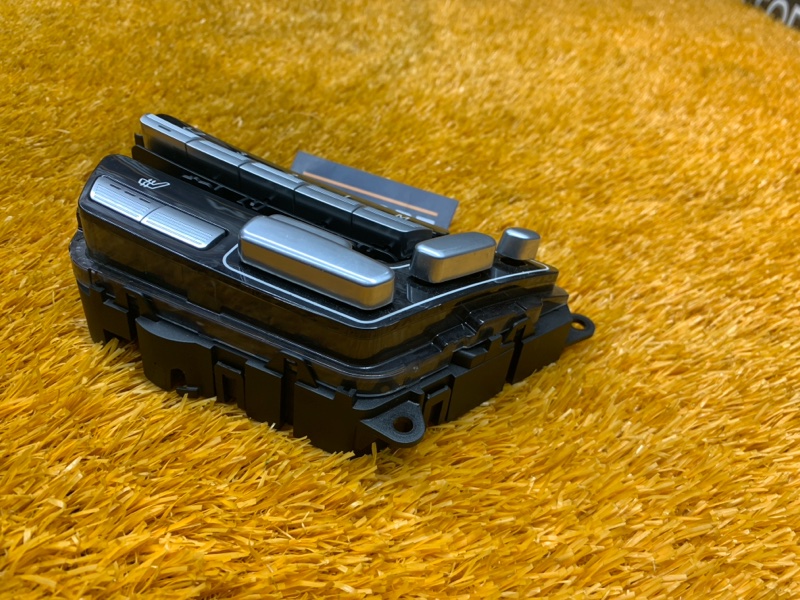 блок управления сиденьем, 2000 рублей, Красноярск