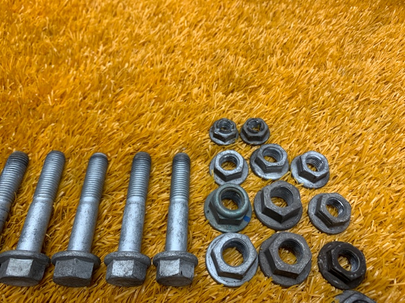 Болты и гайки задней подвески, 630 рублей, Красноярск