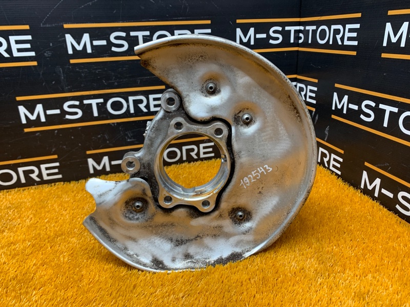 кулак поворотный, 1400 рублей, Красноярск