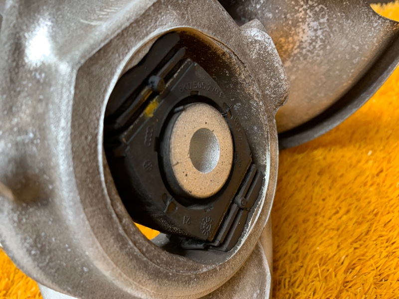 кулак поворотный, 1400 рублей, Красноярск