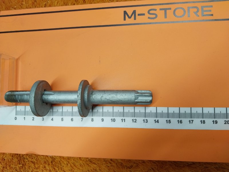 Болт развальный, 450 рублей, Красноярск