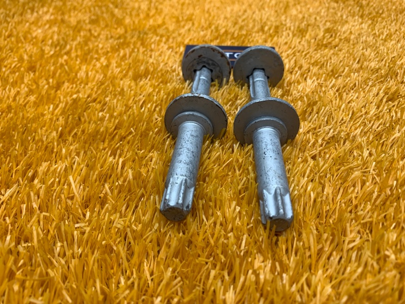 Болт развальный, 450 рублей, Красноярск