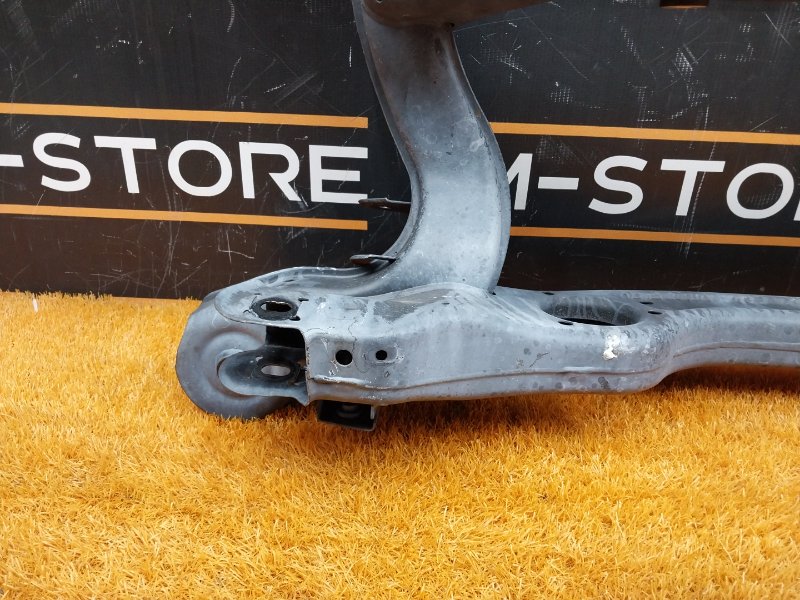 Балка поперечная (подрамник), 3800 рублей, Красноярск