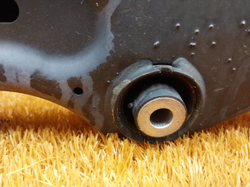 Балка поперечная (подрамник), 3800 рублей, Красноярск