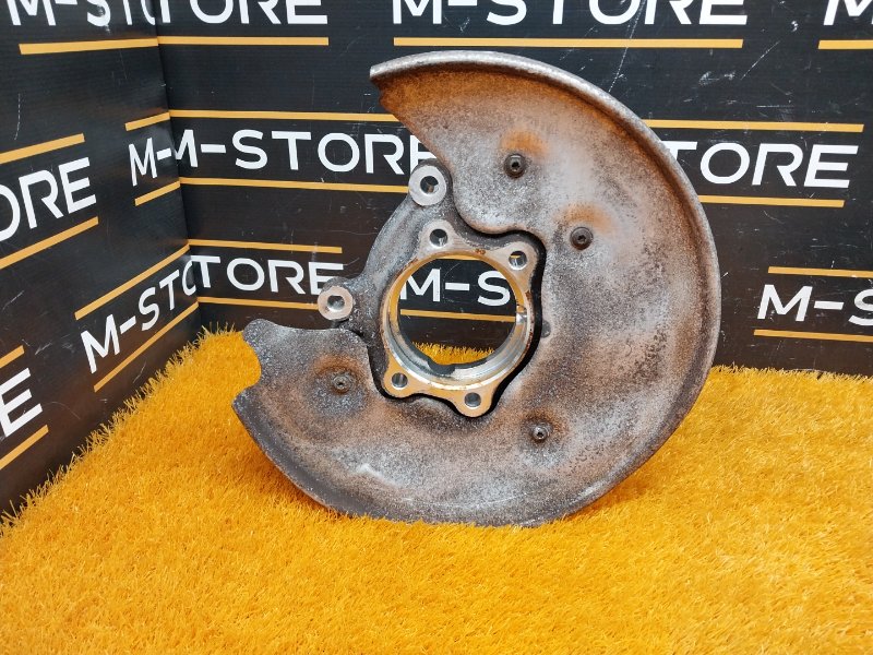 кулак поворотный, 1400 рублей, Красноярск