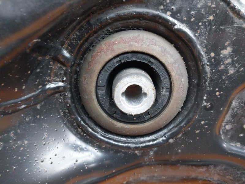 Балка поперечная (подрамник), 6000 рублей, Красноярск