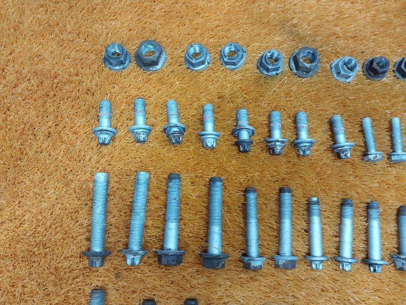 Болты и гайки задней подвески, 630 рублей, Красноярск