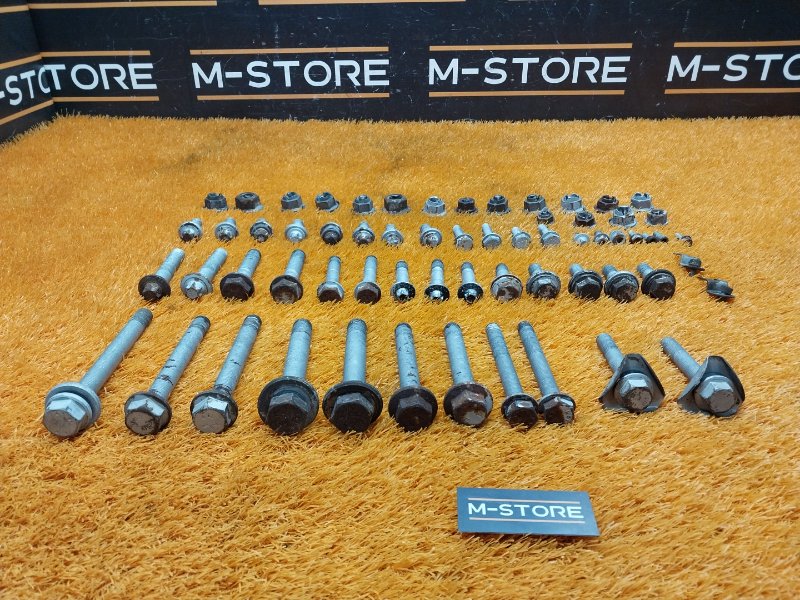 Болты и гайки задней подвески, 630 рублей, Красноярск