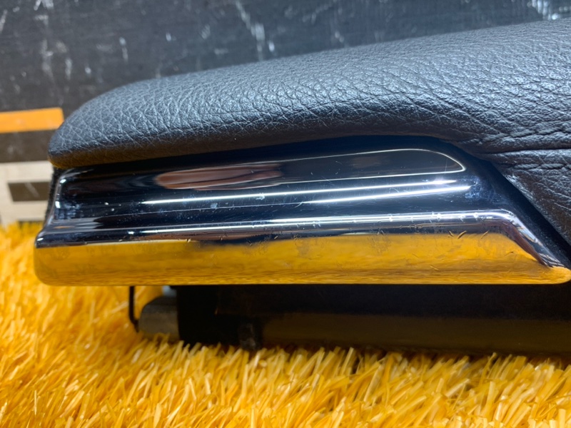 Подлокотник двери, 860 рублей, Красноярск