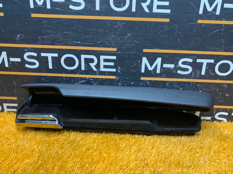 Подлокотник двери, 860 рублей, Красноярск