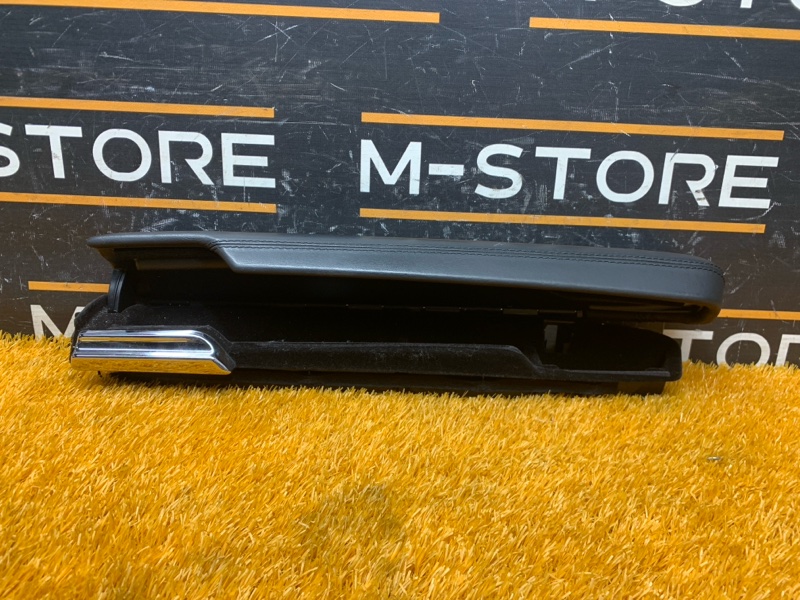 Подлокотник двери, 860 рублей, Красноярск