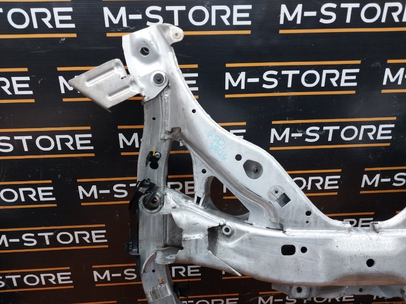 Балка поперечная (подрамник), 4210 рублей, Красноярск