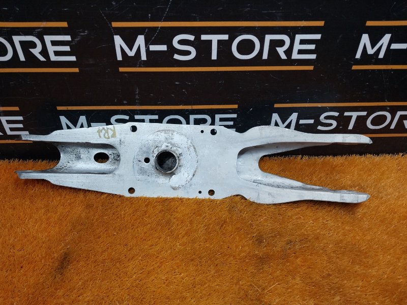 Рычаг подвески нижний, 960 рублей, Красноярск