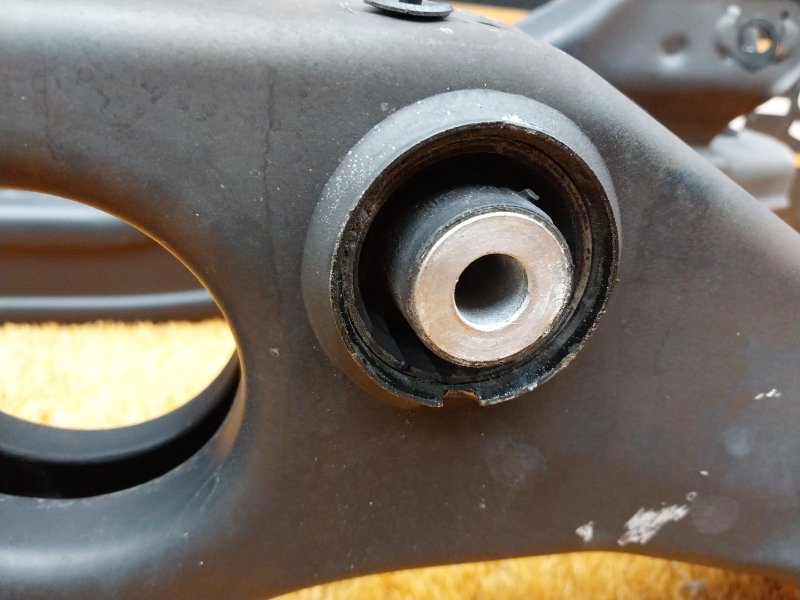 Балка поперечная (подрамник), 3800 рублей, Красноярск