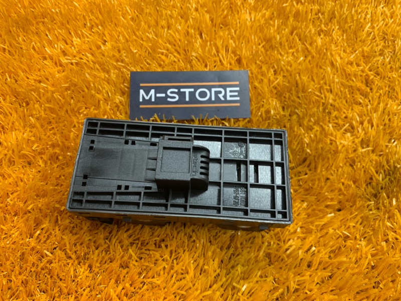 Блок управления стеклоподъемниками, 2000 рублей, Красноярск