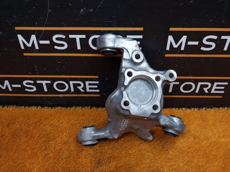 кулак поворотный, 2000 рублей, Красноярск