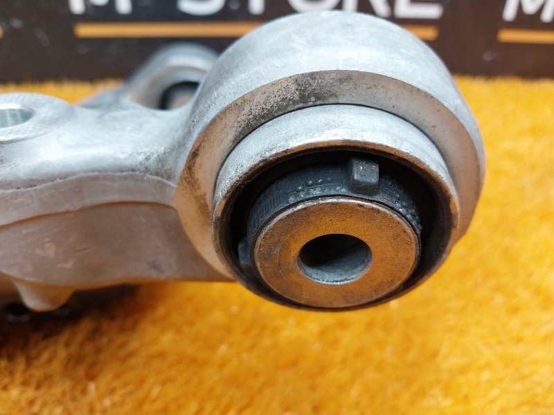 кулак поворотный, 2000 рублей, Красноярск