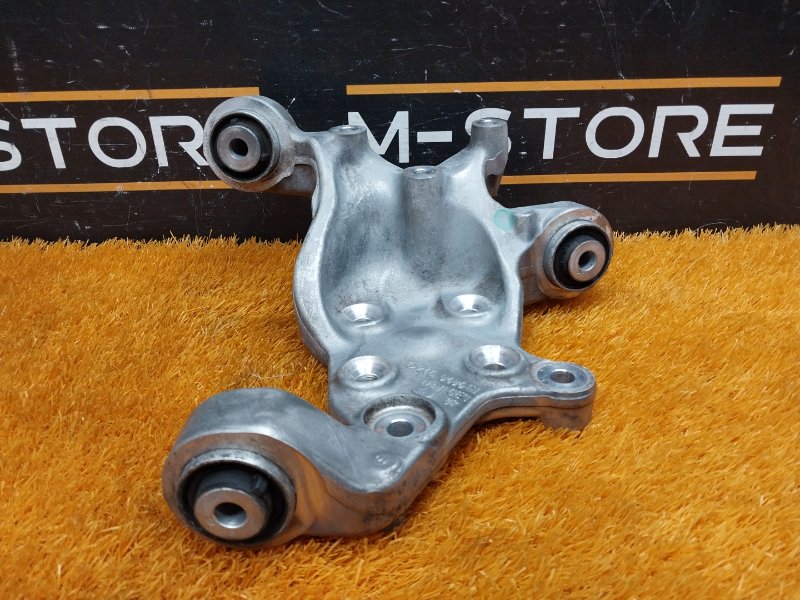 кулак поворотный, 2000 рублей, Красноярск