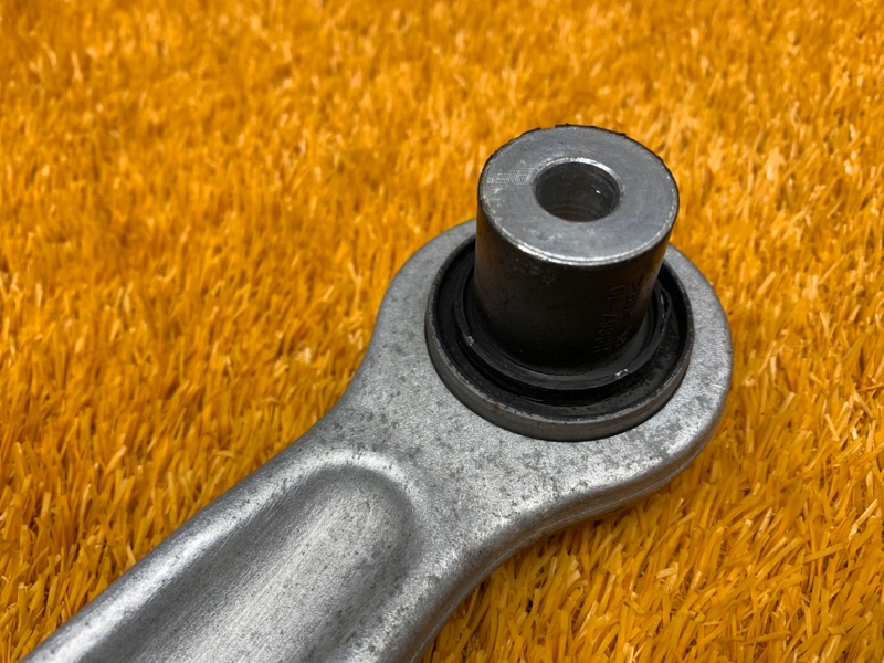 Рычаг подвески верхний, 680 рублей, Красноярск