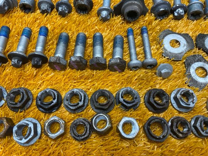 Болты и гайки задней подвески, 630 рублей, Красноярск