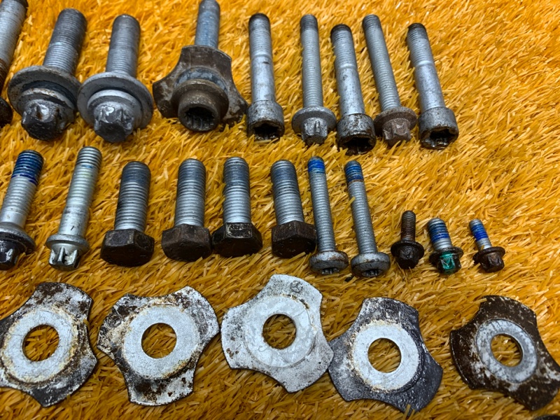 Болты и гайки задней подвески, 630 рублей, Красноярск