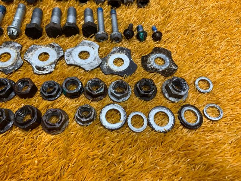 Болты и гайки задней подвески, 630 рублей, Красноярск